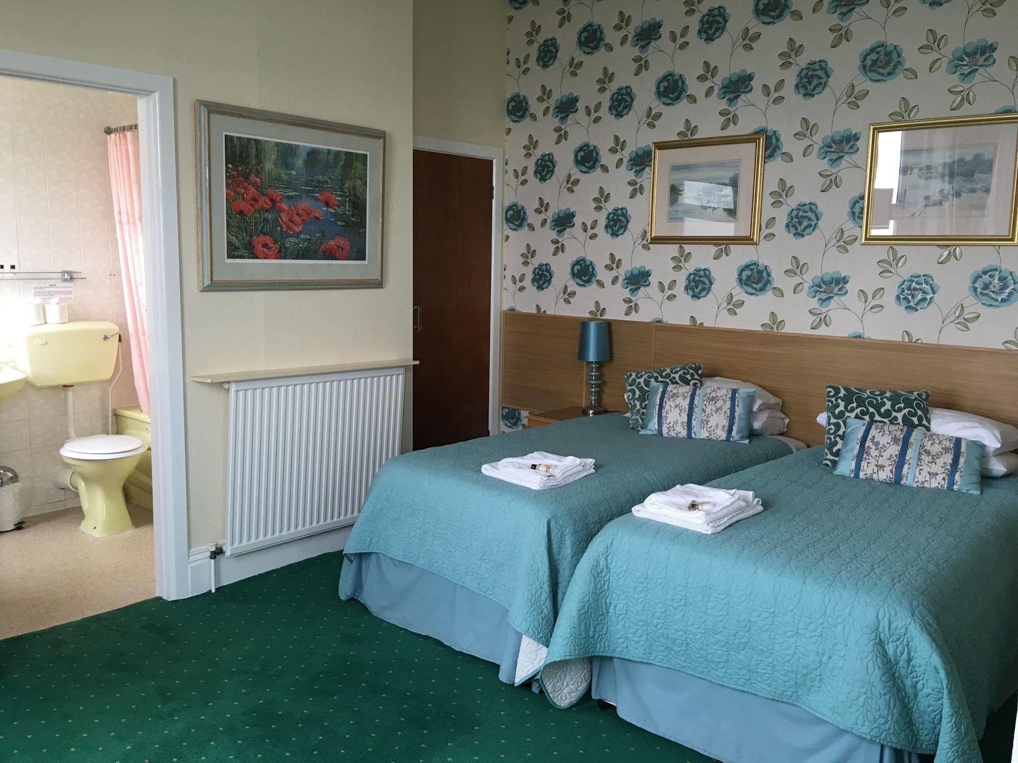 Hotel Riviera By The Sea Bournemouth Esterno foto