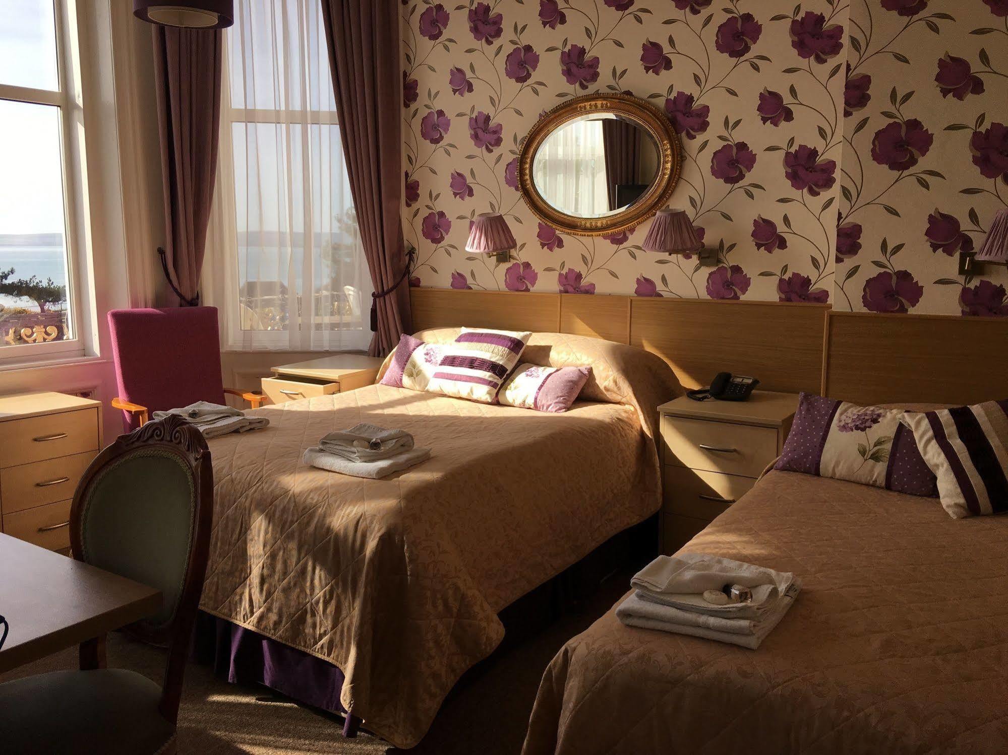 Hotel Riviera By The Sea Bournemouth Esterno foto