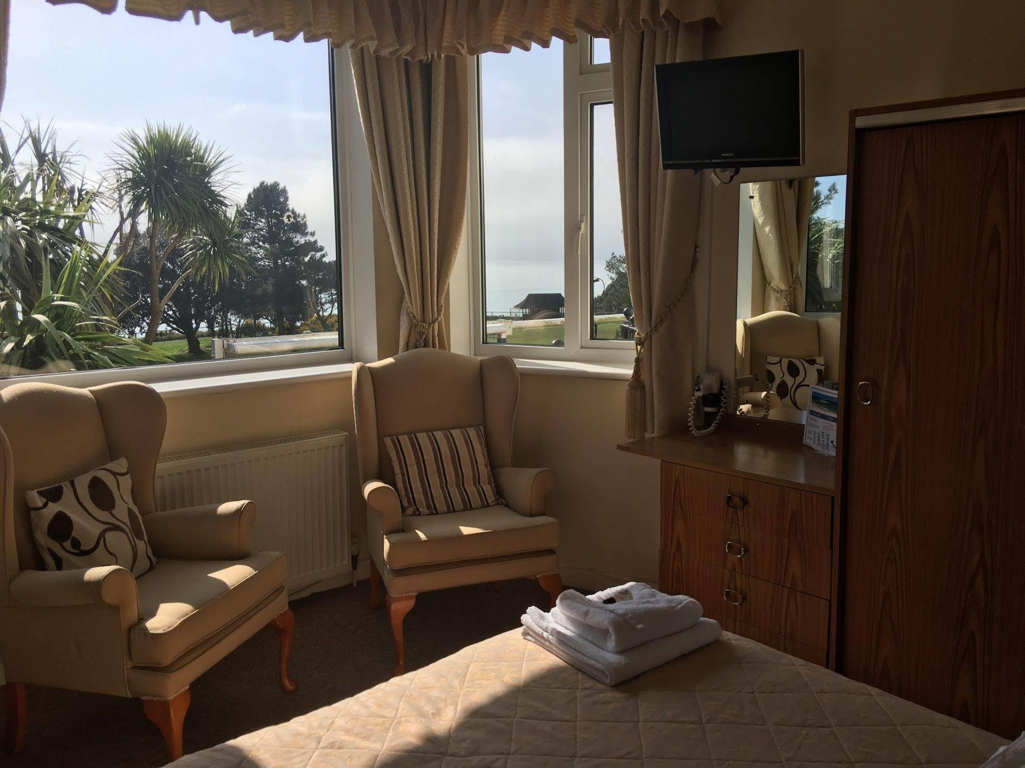 Hotel Riviera By The Sea Bournemouth Esterno foto
